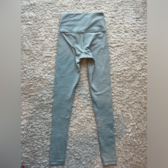 TNA TNAction Aritizia Butter Leggings - Picture 6 of 7